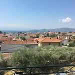 Athena's Luxury Place דירה