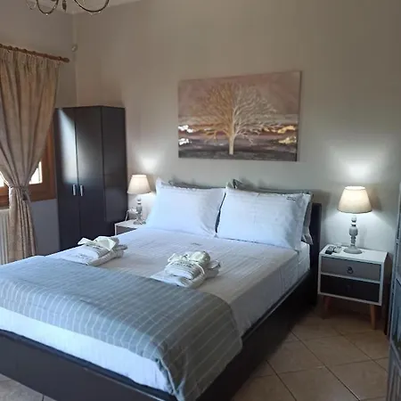 Athena's Luxury Place Agriá