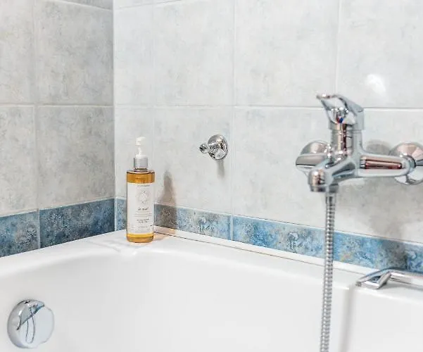 Athena's Luxury Place Apartament Agria