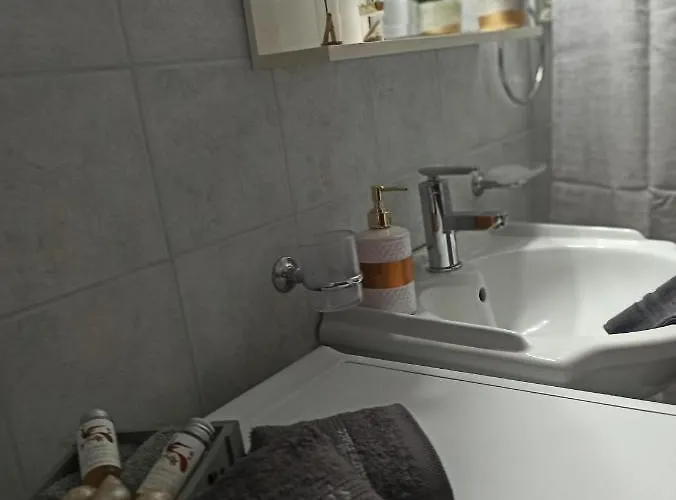 Athena's Luxury Place Agria