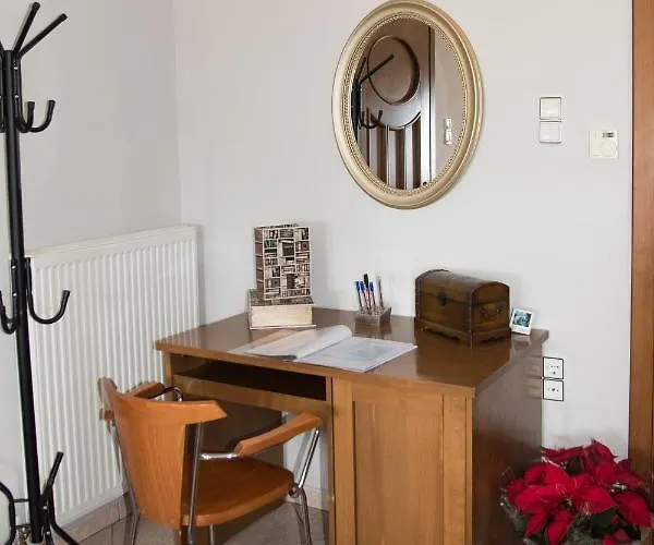 Athena's Luxury Place *