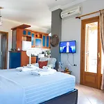 Athena's Luxury Place * Agria