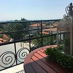 Athena's Luxury Place * Agriá