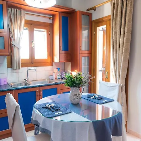 Apartment Athena's Luxury Place Agria