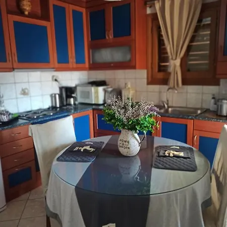 Athena's Luxury Place Apartament *