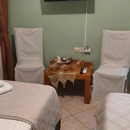 Athena's Luxury Place * Agria