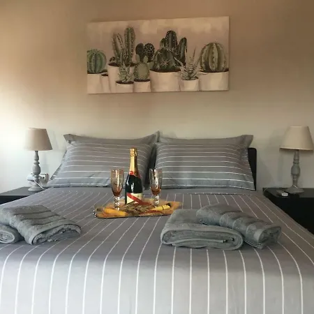 דירה Athena's Luxury Place *