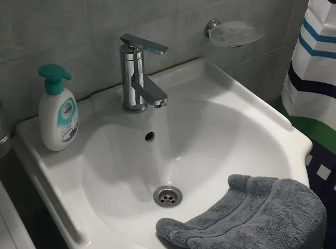 Athena's Luxury Place Агрия